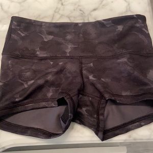 Lululemon Shorts size 2